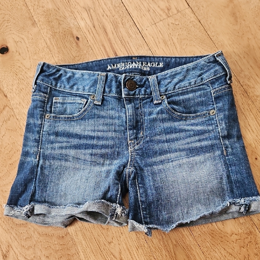 American Eagle Outfitters Women's Blue Denim Shorts